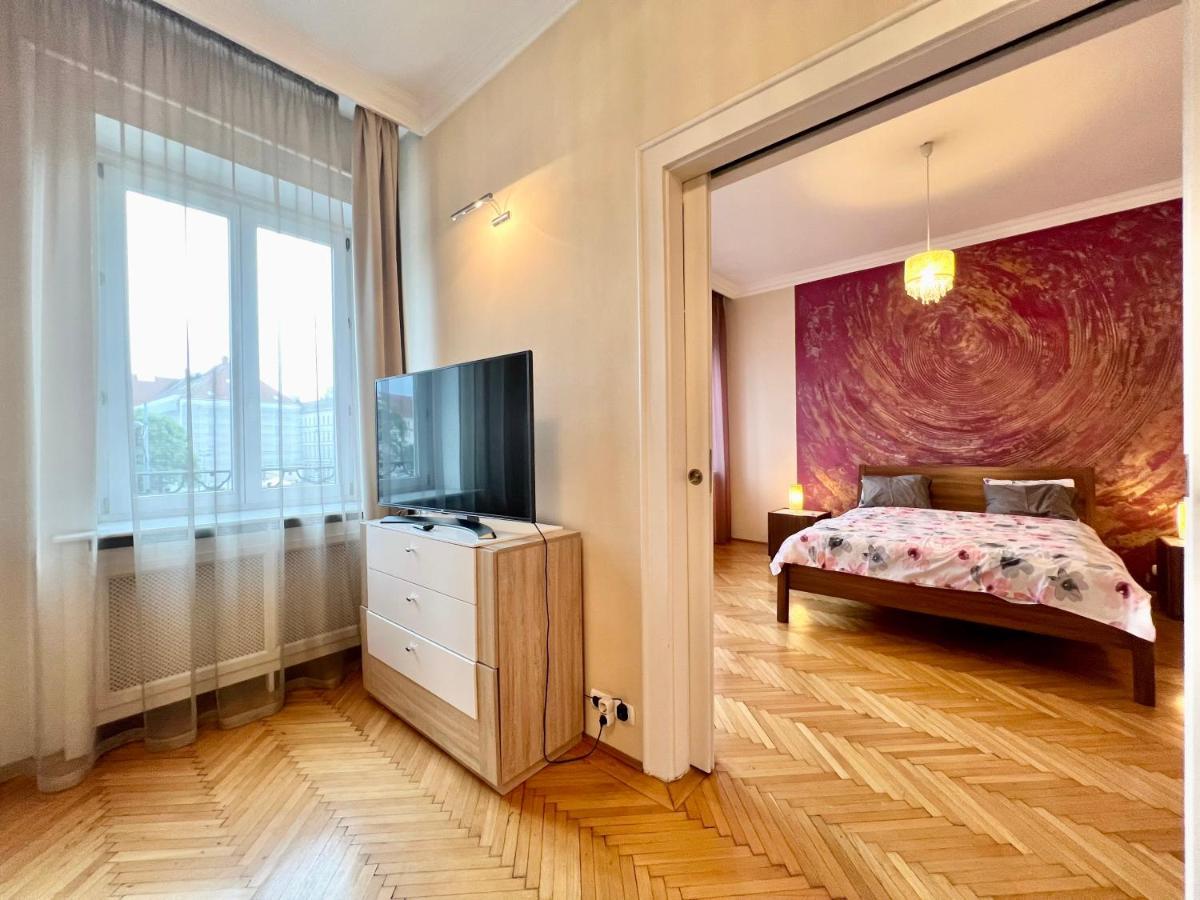 Exclusive Colourful Flat In The City ブダペスト エクステリア 写真