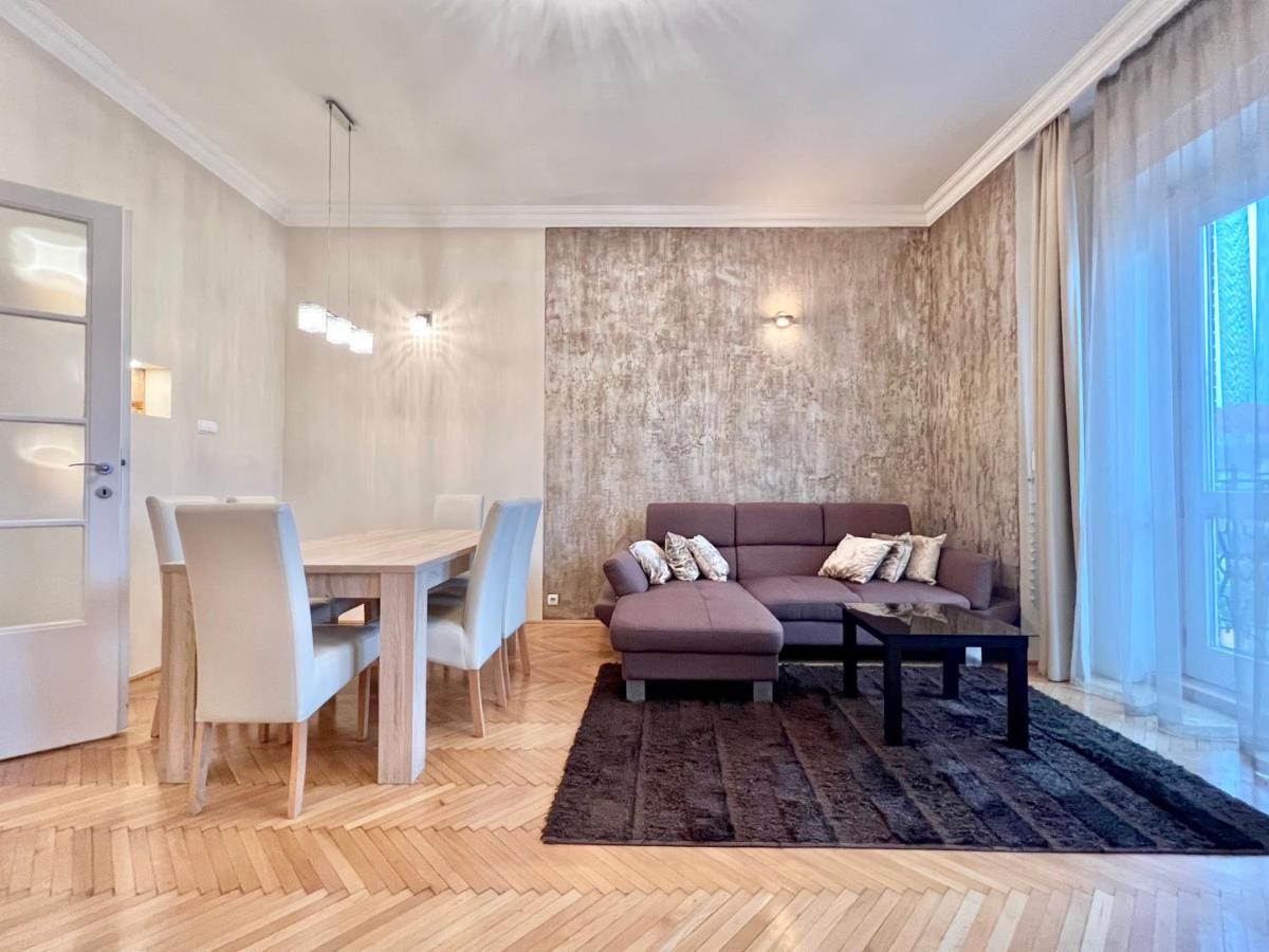 Exclusive Colourful Flat In The City ブダペスト エクステリア 写真